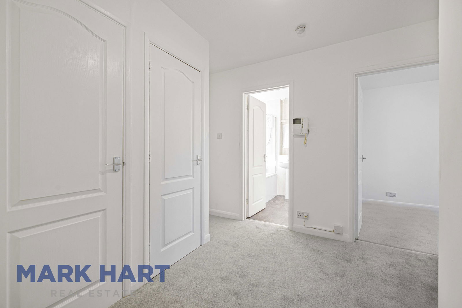 2 bed flat to rent in Harton Street, London  - Property Image 2