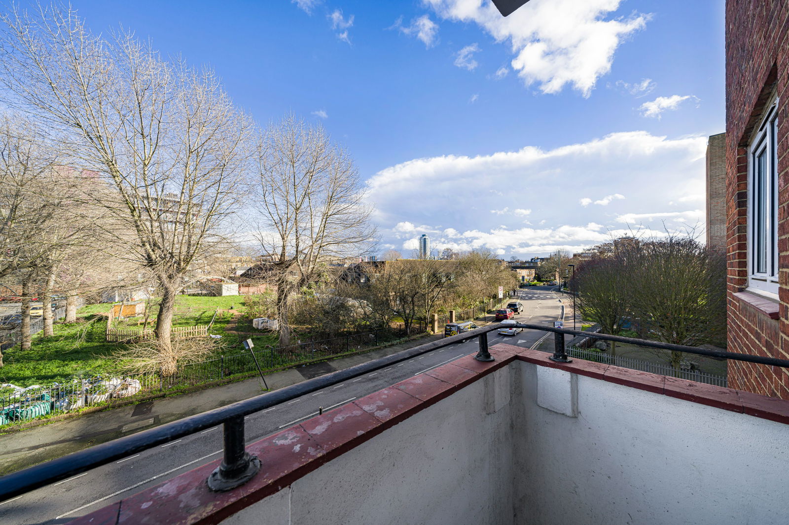 3 bed flat to rent in Idonia Street, London 6