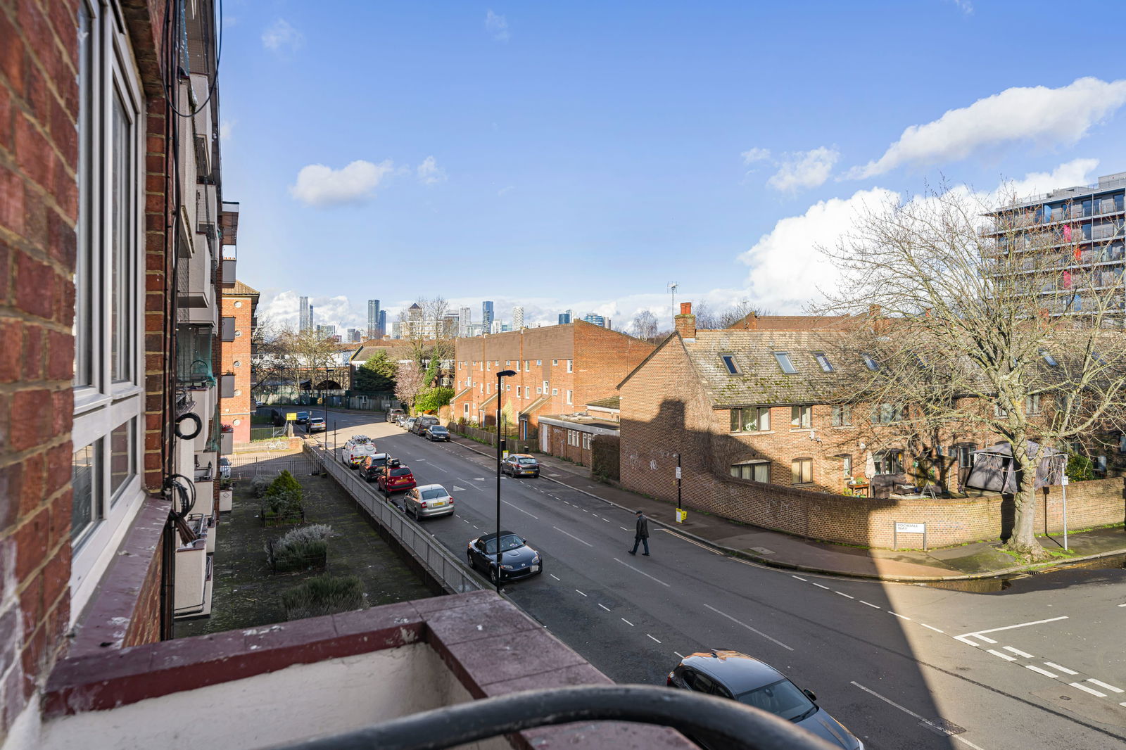 3 bed flat to rent in Idonia Street, London 7