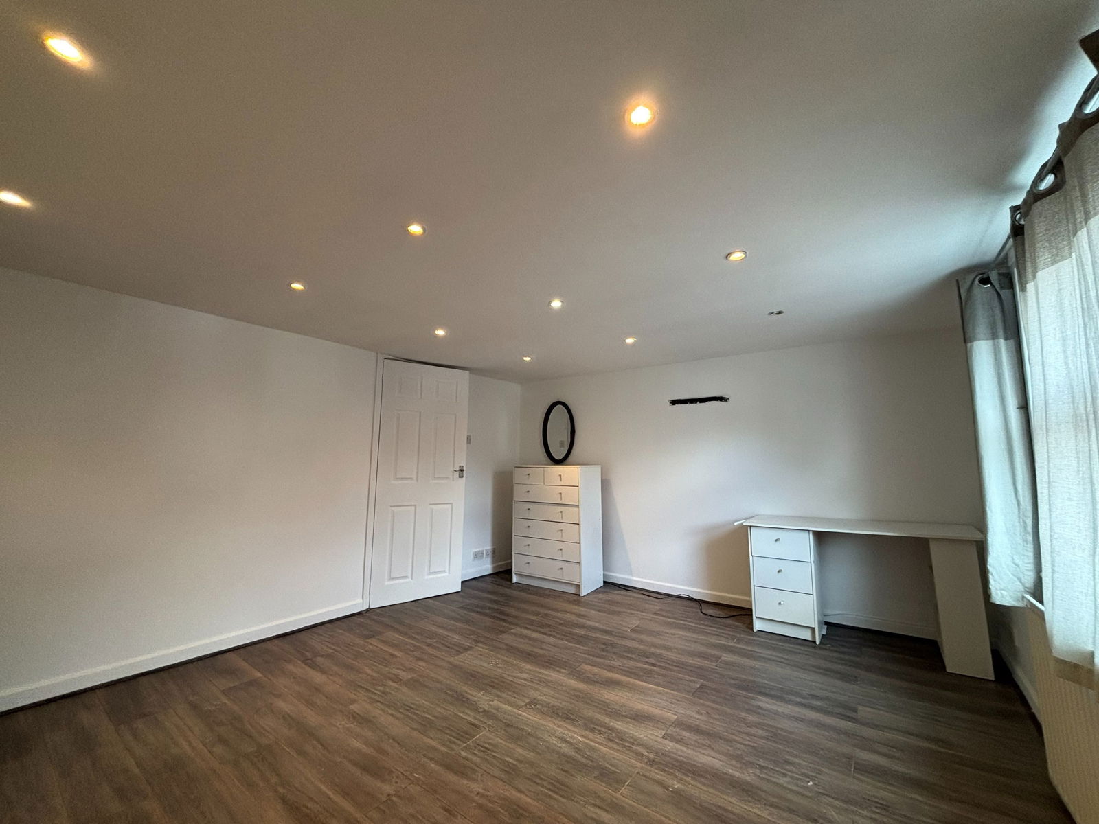 2 bed flat to rent in Lee High Road, London 4