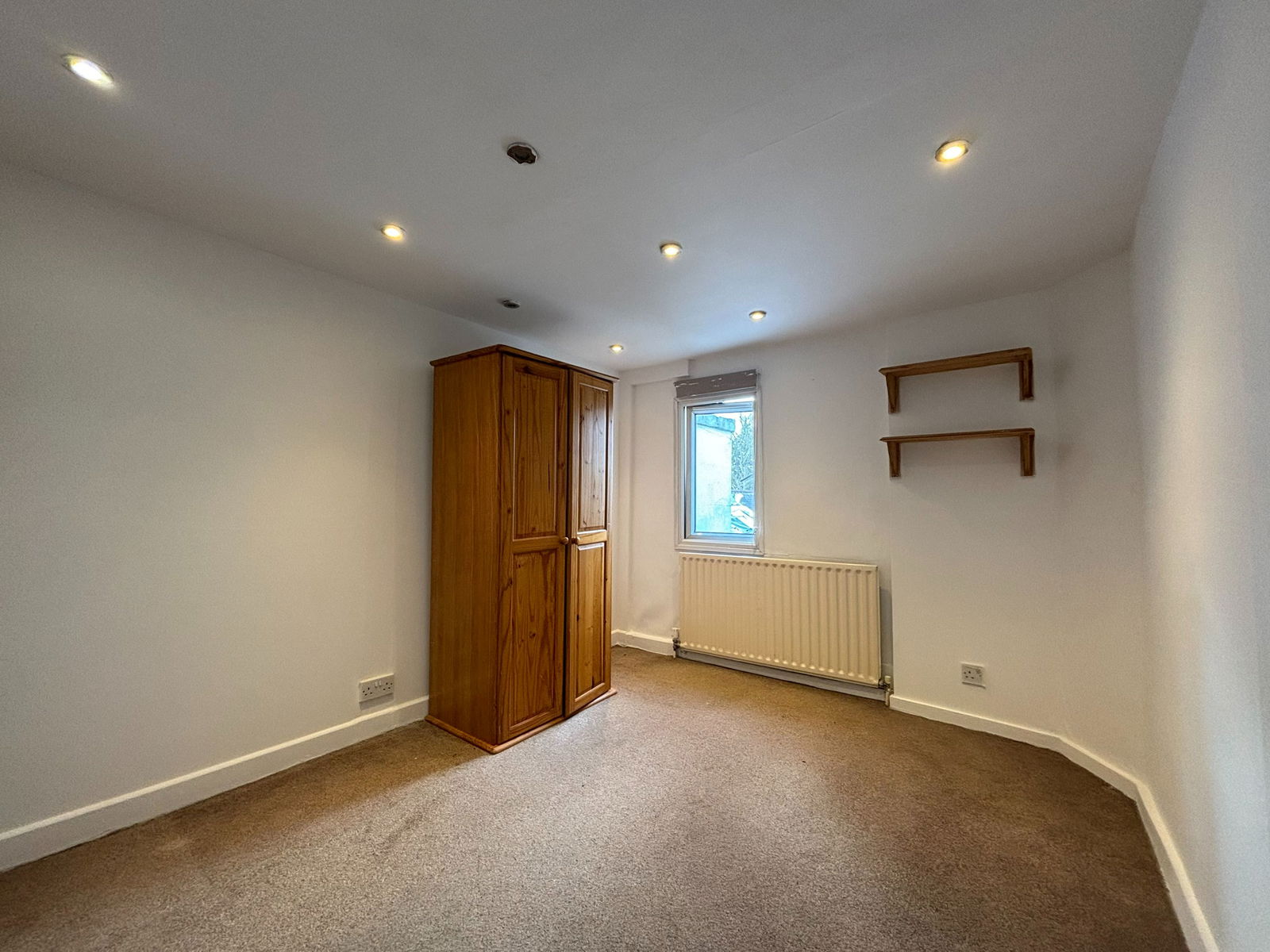 2 bed flat to rent in Lee High Road, London 5