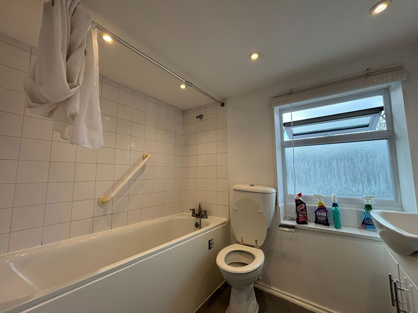 2 bed flat to rent in Lee High Road, London 6