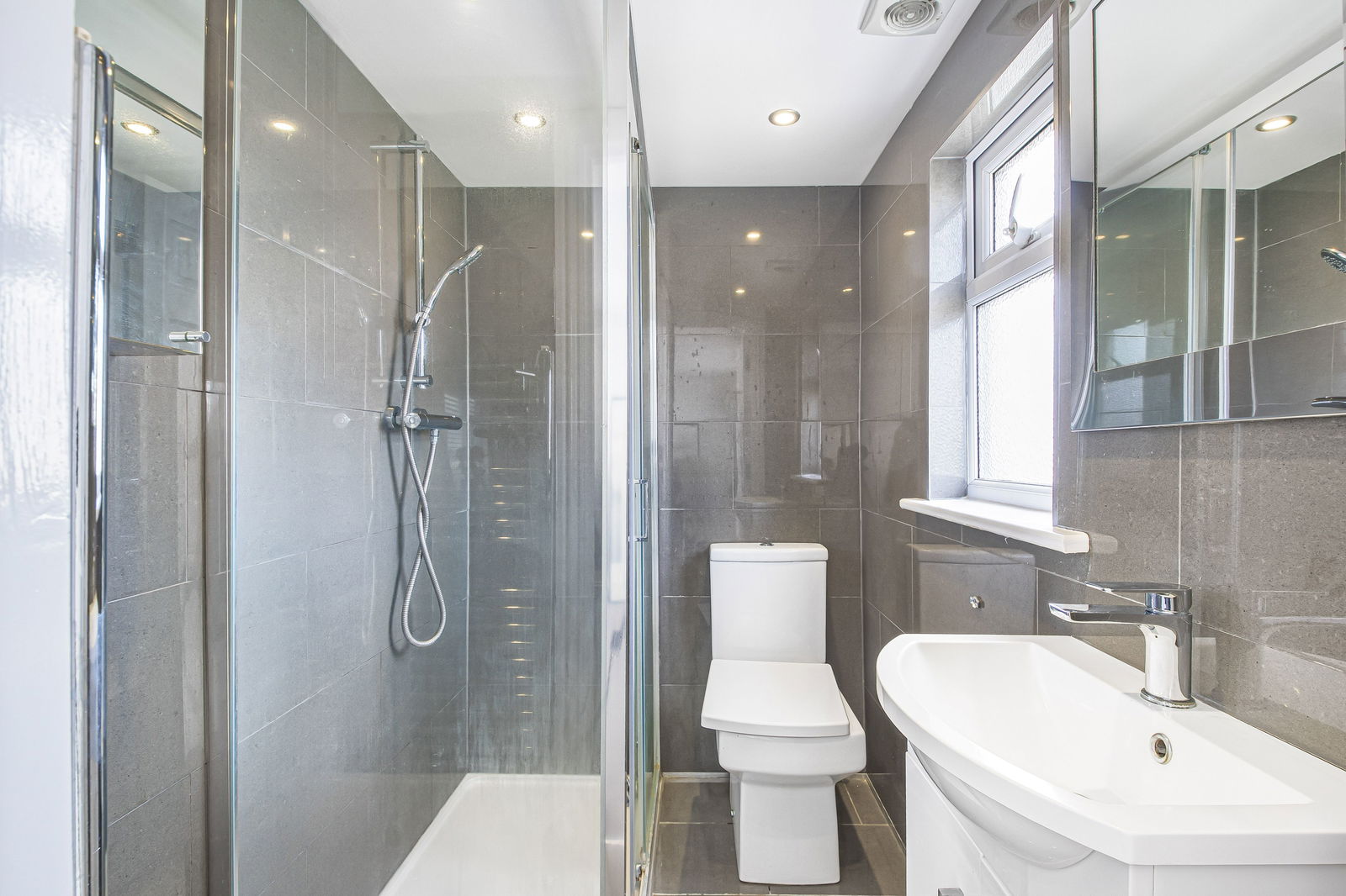 4 bed semi-detached house to rent in Elsa Road, Welling 16