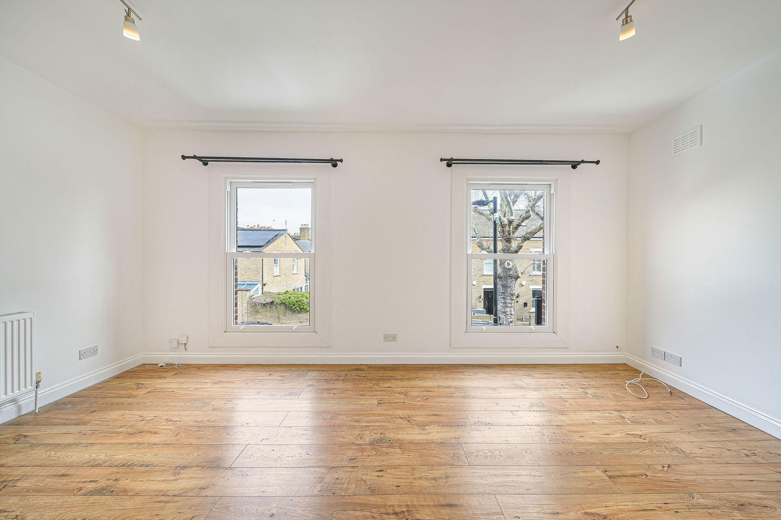 1 bed flat to rent in Inverton Road, London 4