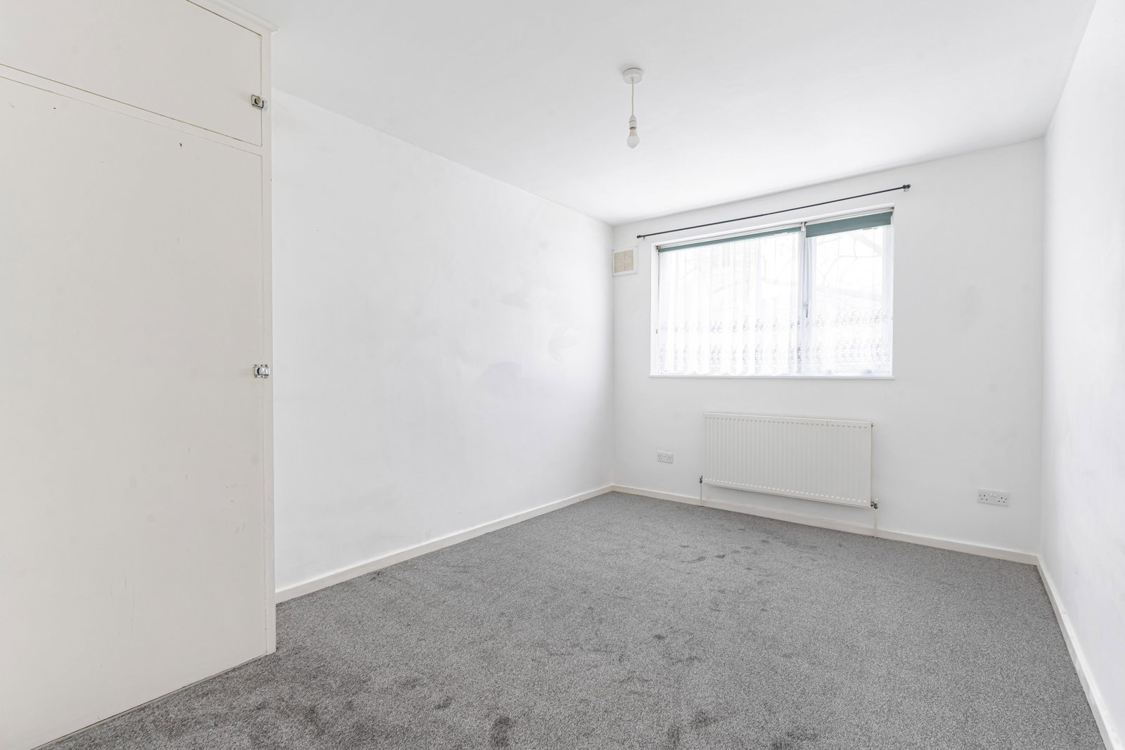 2 bed flat to rent in Westwood Hill, London 8