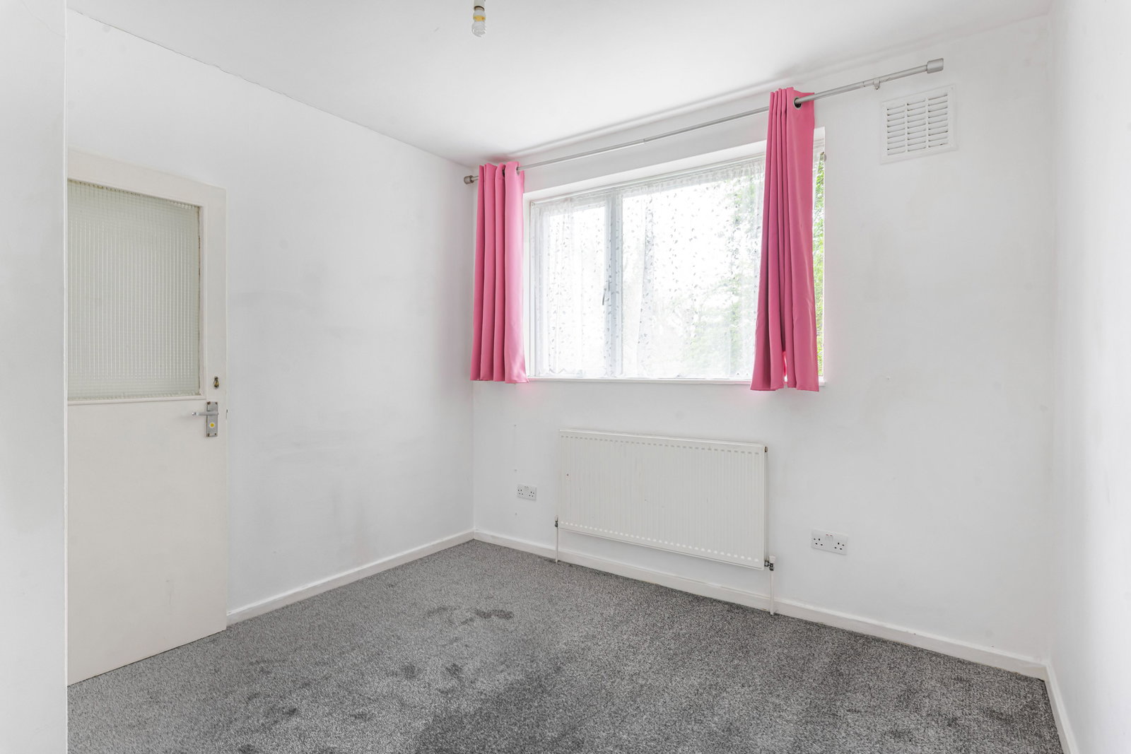 2 bed flat to rent in Westwood Hill, London  - Property Image 13