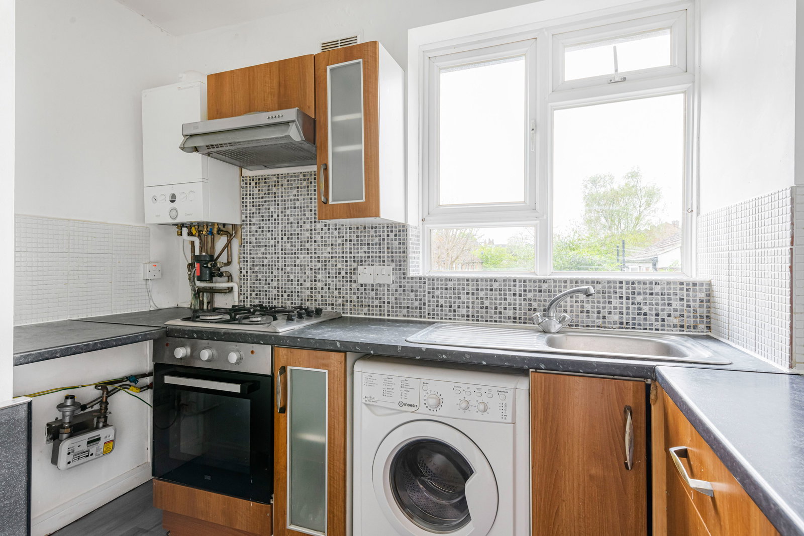 2 bed flat to rent in Westwood Hill, London 6