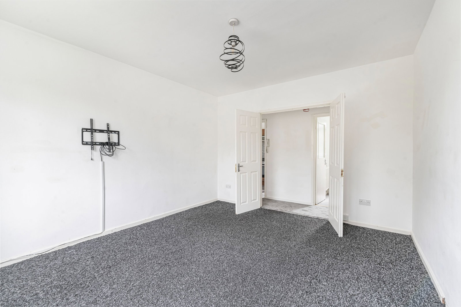 2 bed flat to rent in Westwood Hill, London  - Property Image 4