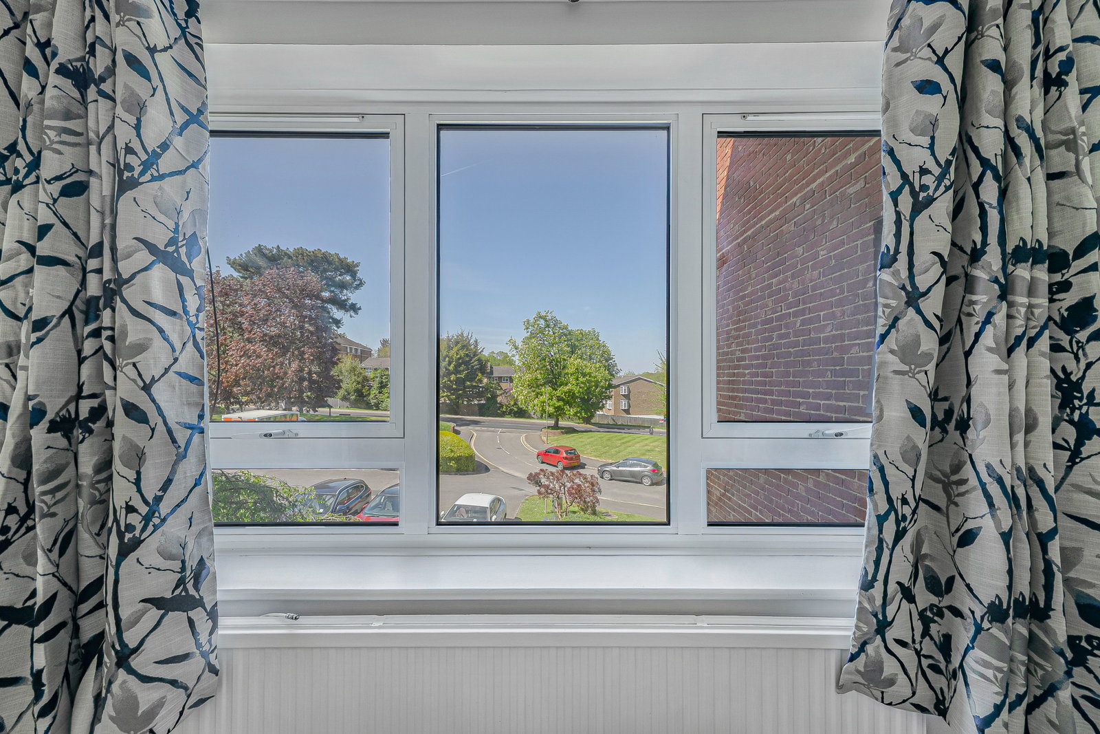 2 bed flat to rent in Whitehaven Close, Bromley 6