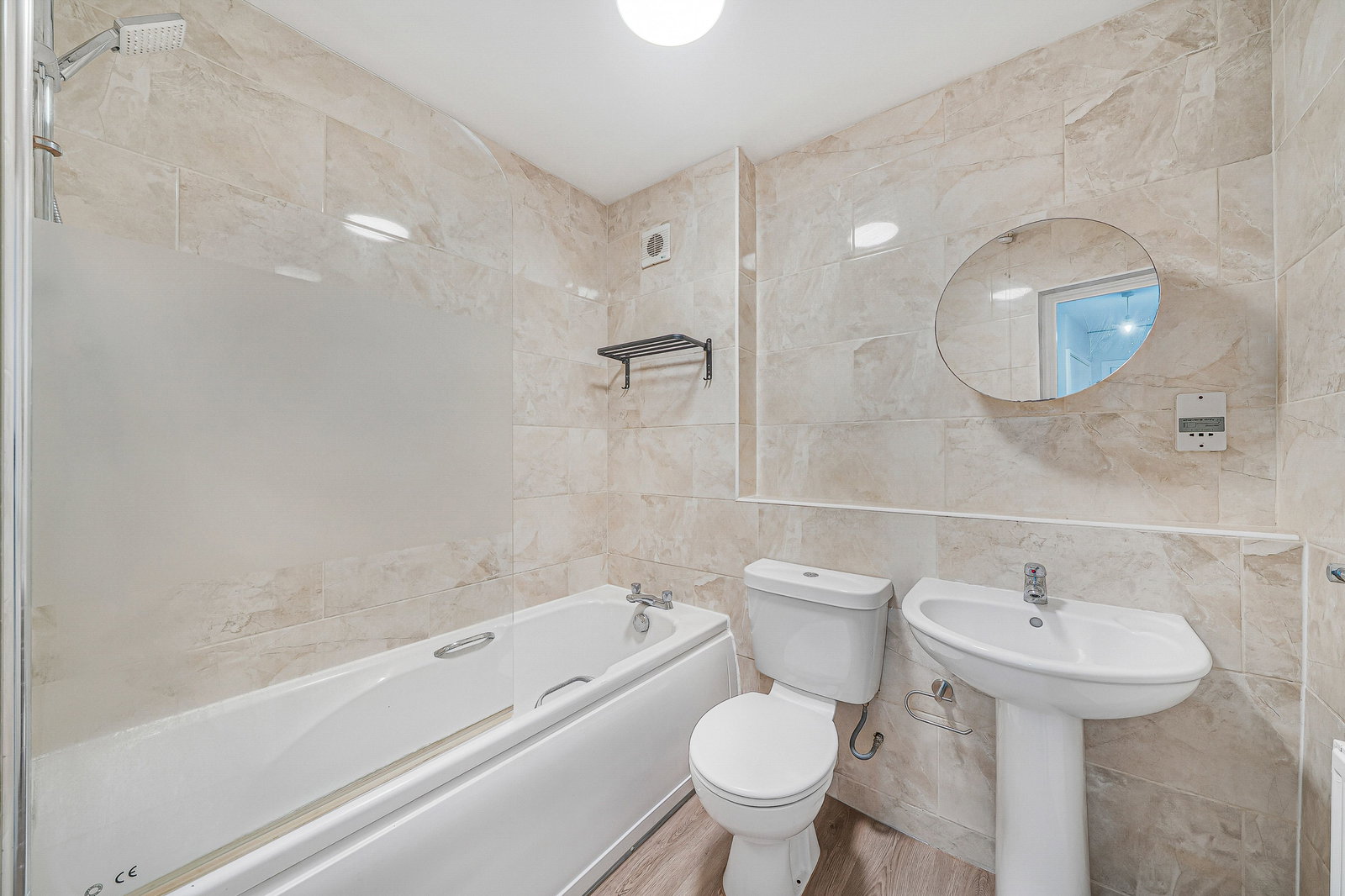2 bed flat to rent in Whitehaven Close, Bromley  - Property Image 13