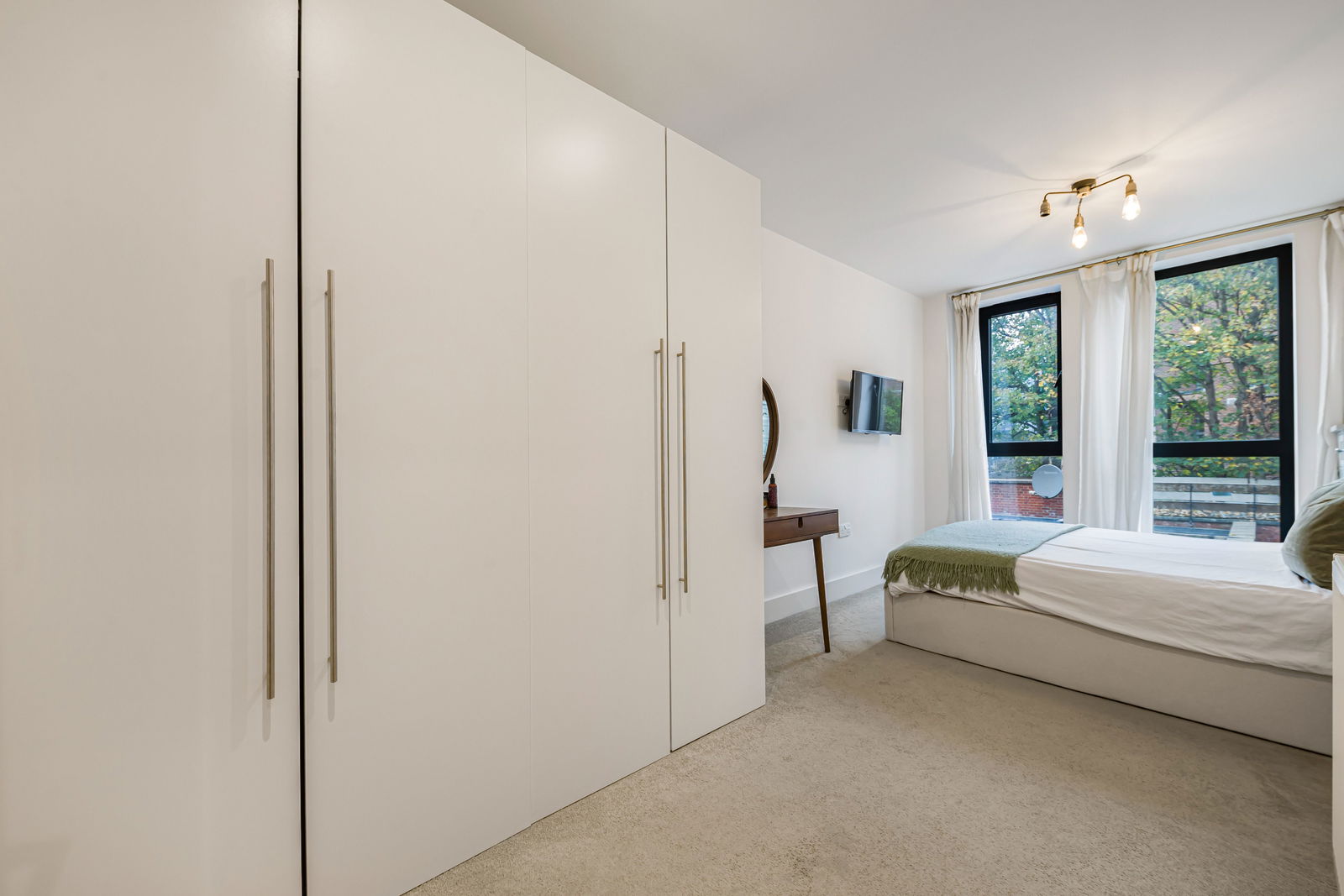 2 bed flat for sale in Homesdale Road, Bromley 8