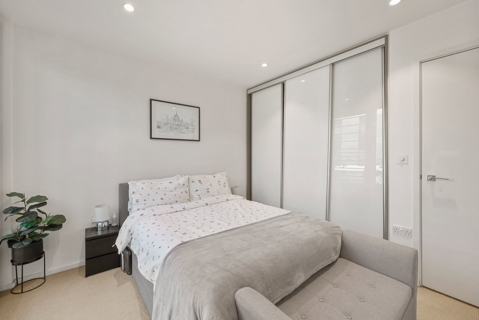 1 bed flat to rent in Buckhold Road, London  - Property Image 12