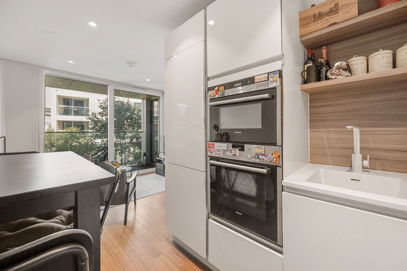 1 bed flat to rent in Buckhold Road, London 4