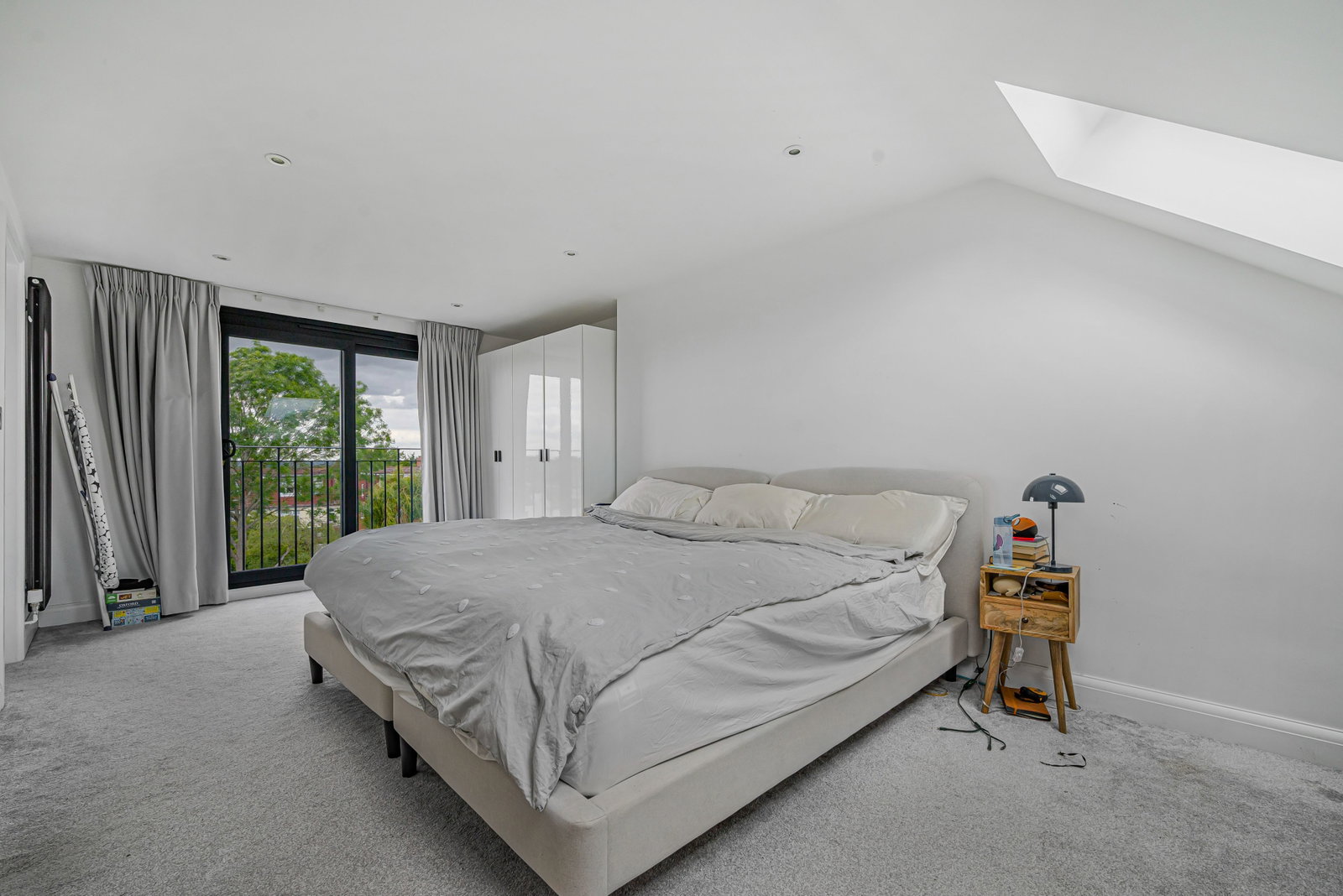4 bed terraced house to rent in Wickham Chase, West Wickham 14