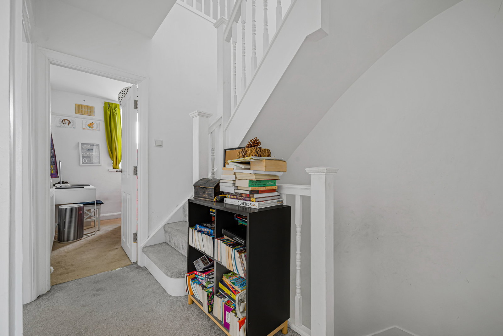 4 bed terraced house to rent in Wickham Chase, West Wickham 9