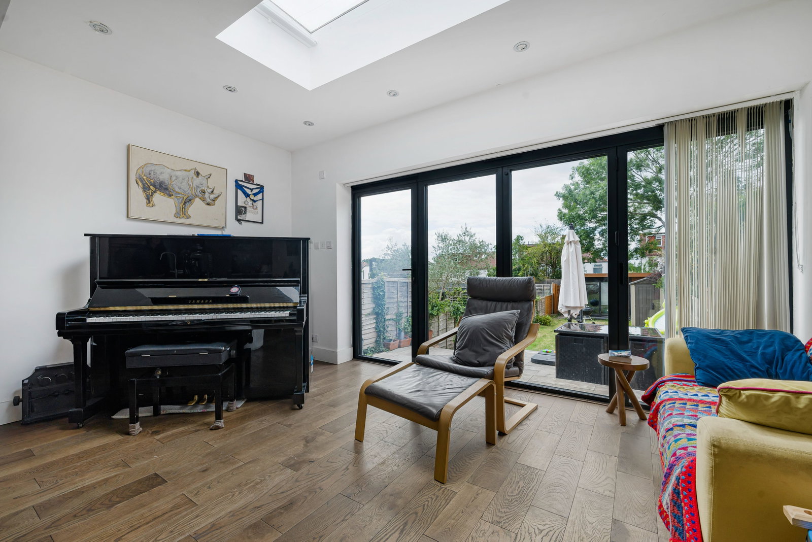 4 bed terraced house to rent in Wickham Chase, West Wickham 3