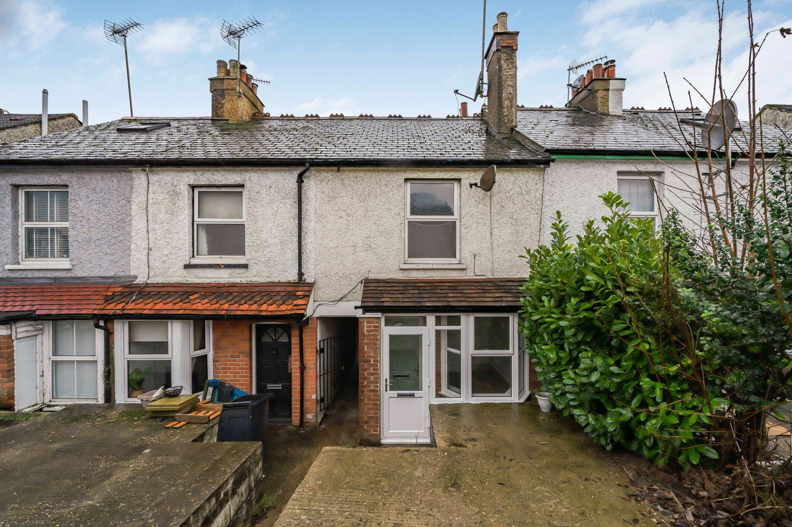 3 bed terraced house for sale in Godstone Road, Whyteleafe - Property Image 1