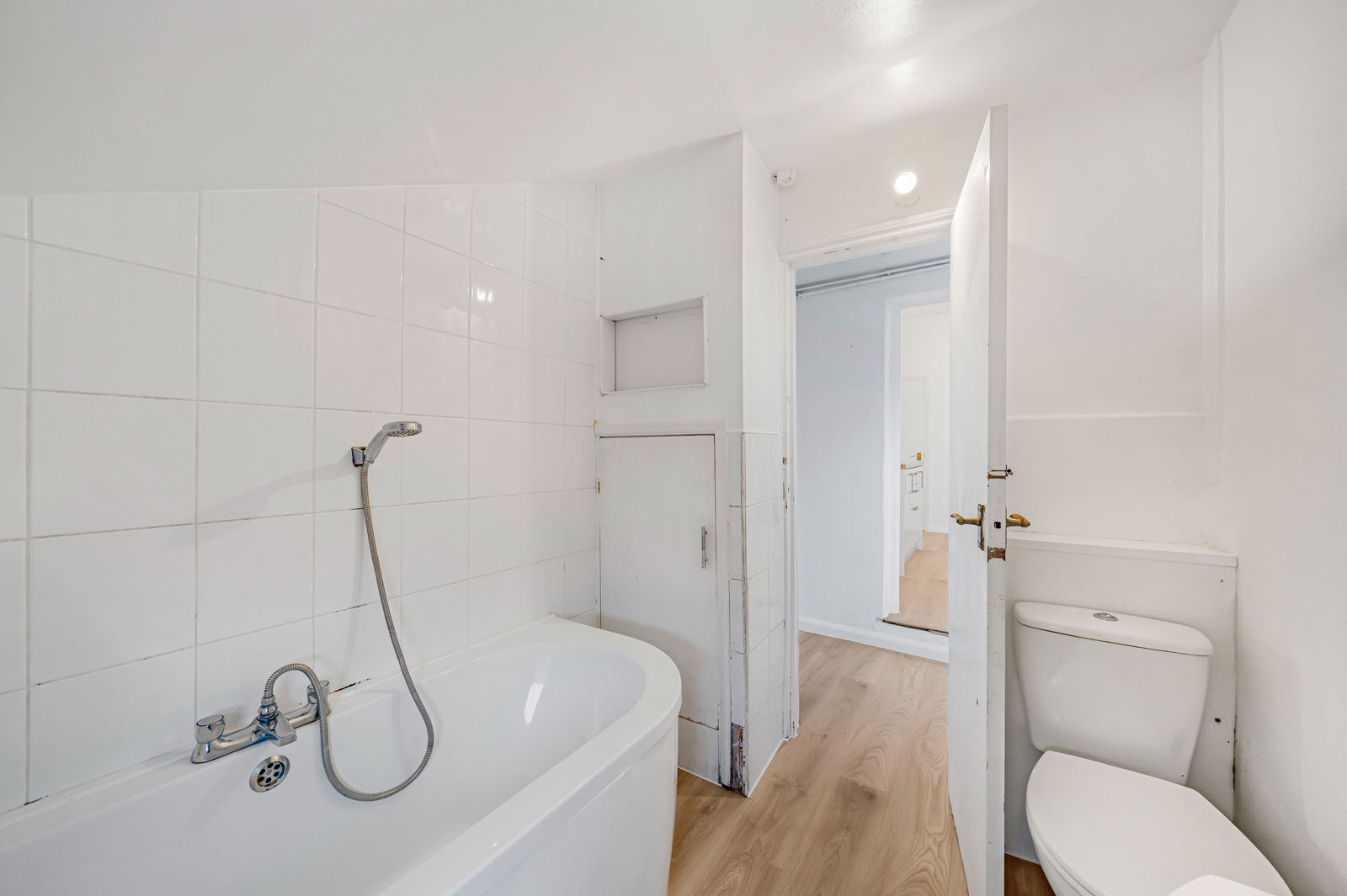 3 bed terraced house for sale in Godstone Road, Whyteleafe  - Property Image 8