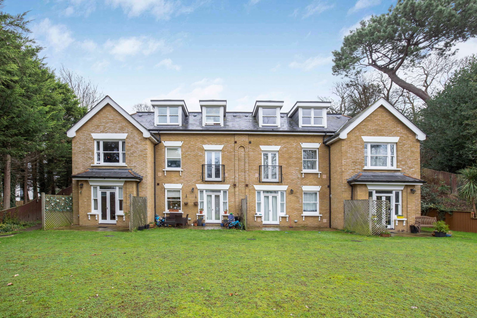 2 bed flat for sale in Beckenham Lane, Bromley 11