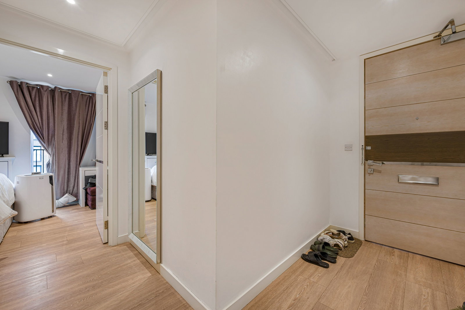 2 bed flat to rent in Mary Rose Square, London  - Property Image 16