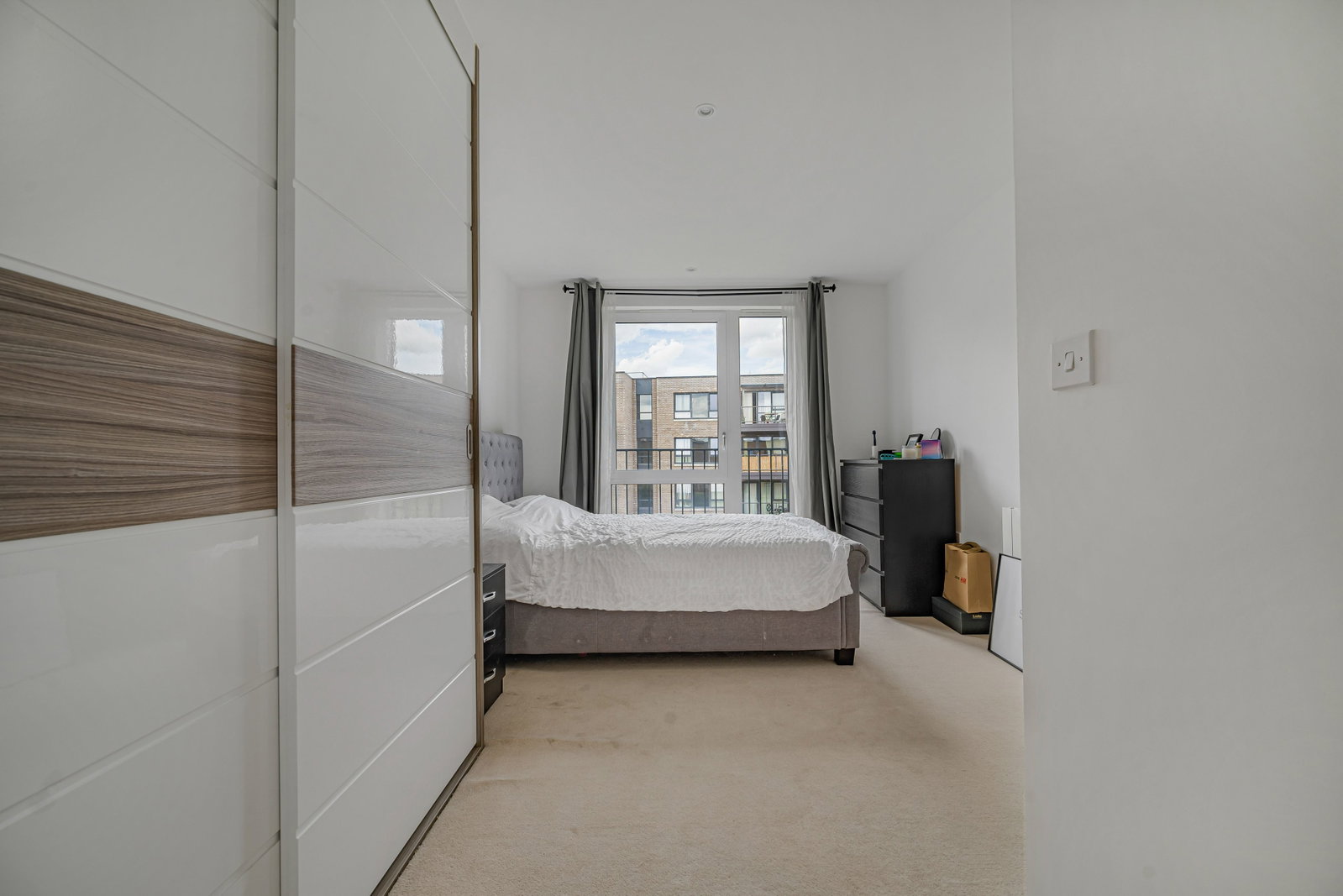 3 bed flat to rent in Ashton Reach, London 13