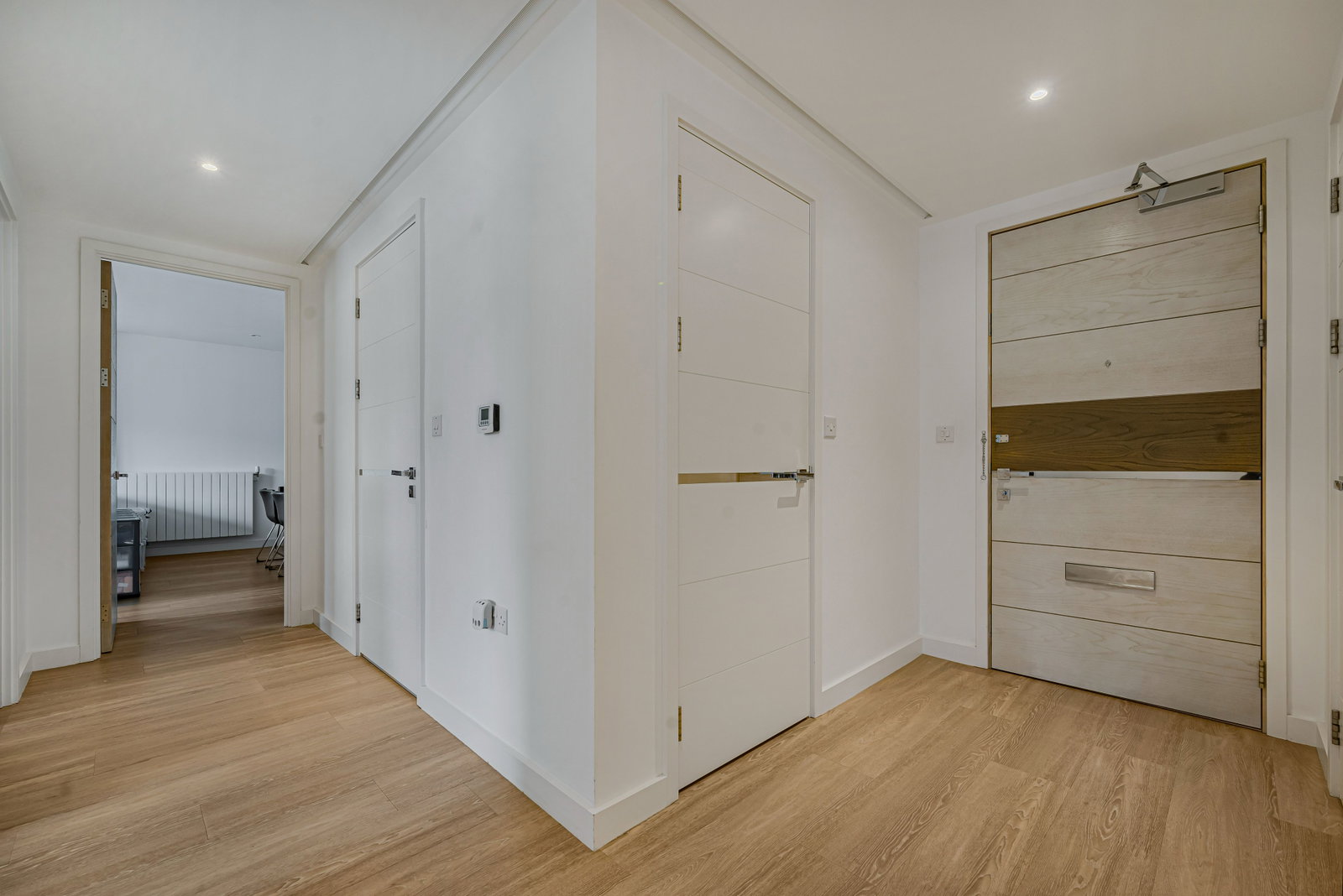 3 bed flat to rent in Ashton Reach, London 10