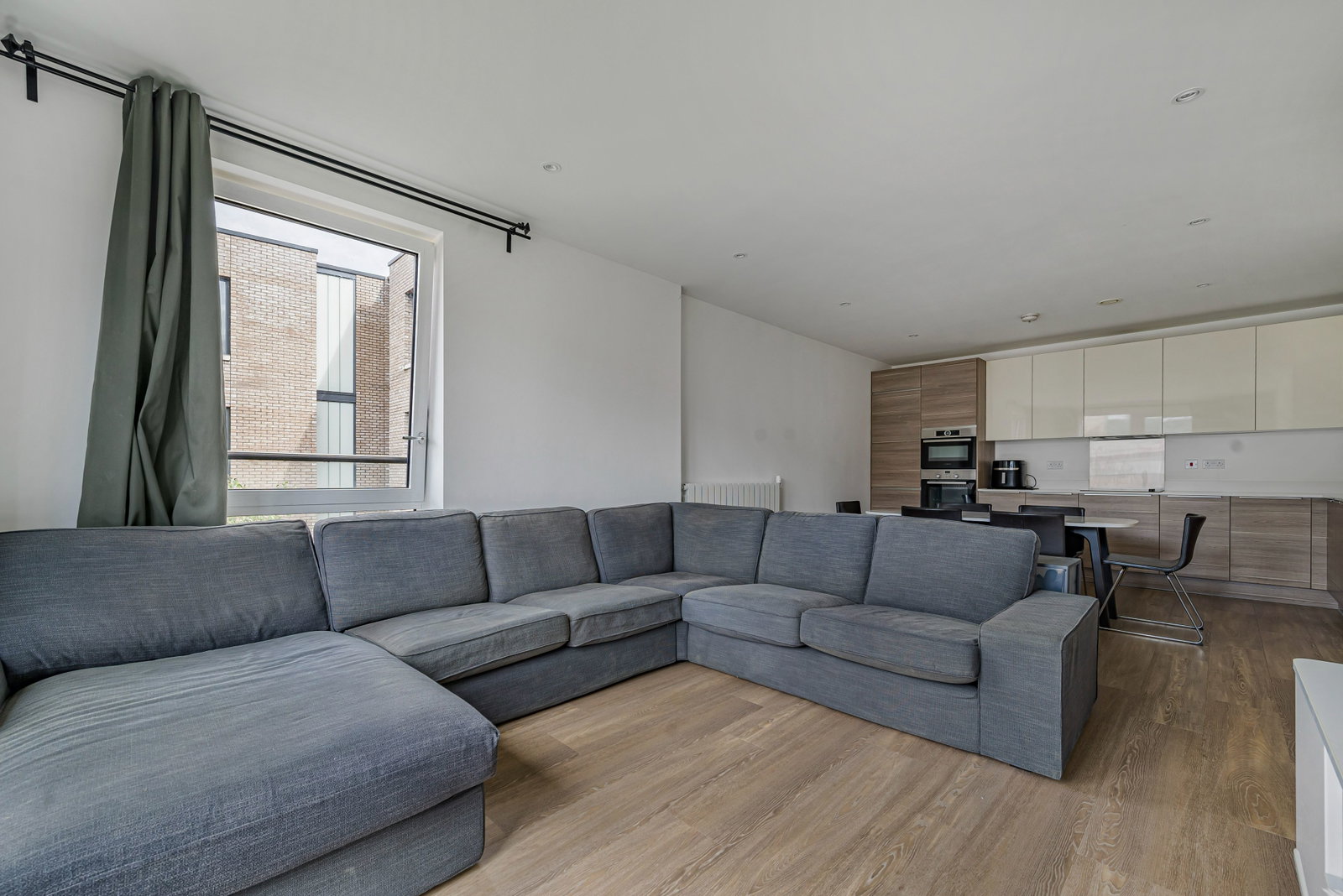 3 bed flat to rent in Ashton Reach, London 6