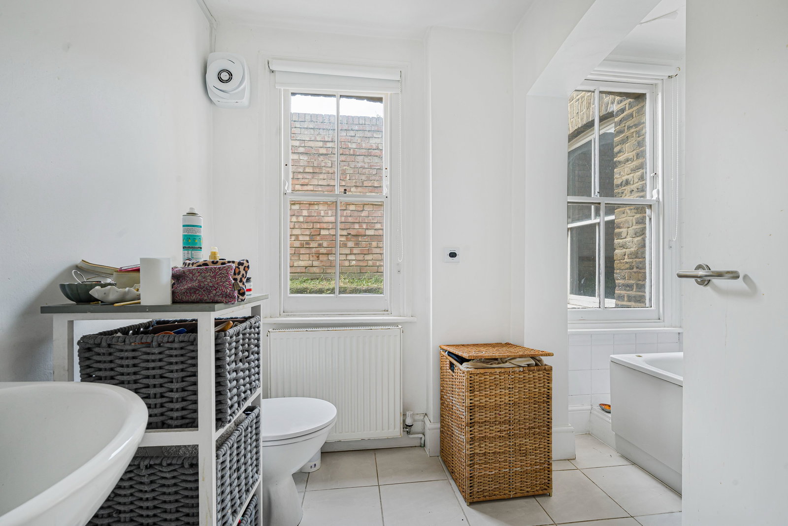 1 bed flat for sale in Glengall Road, London  - Property Image 9