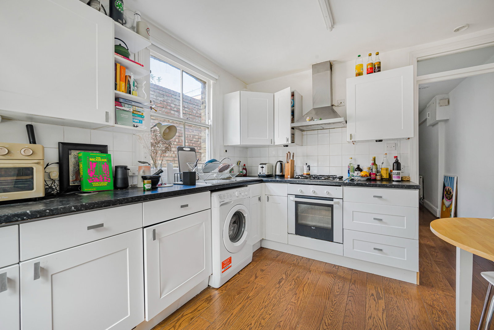 1 bed flat for sale in Glengall Road, London  - Property Image 5