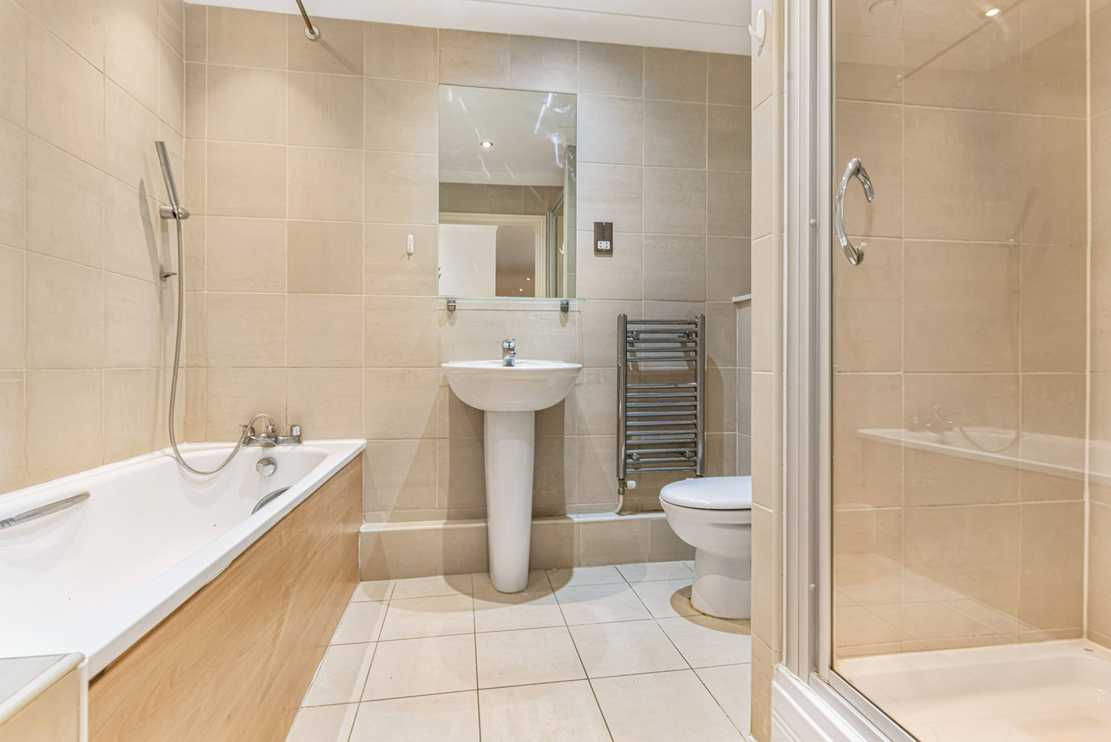 3 bed flat for sale in Westmoreland Road, Bromley 8