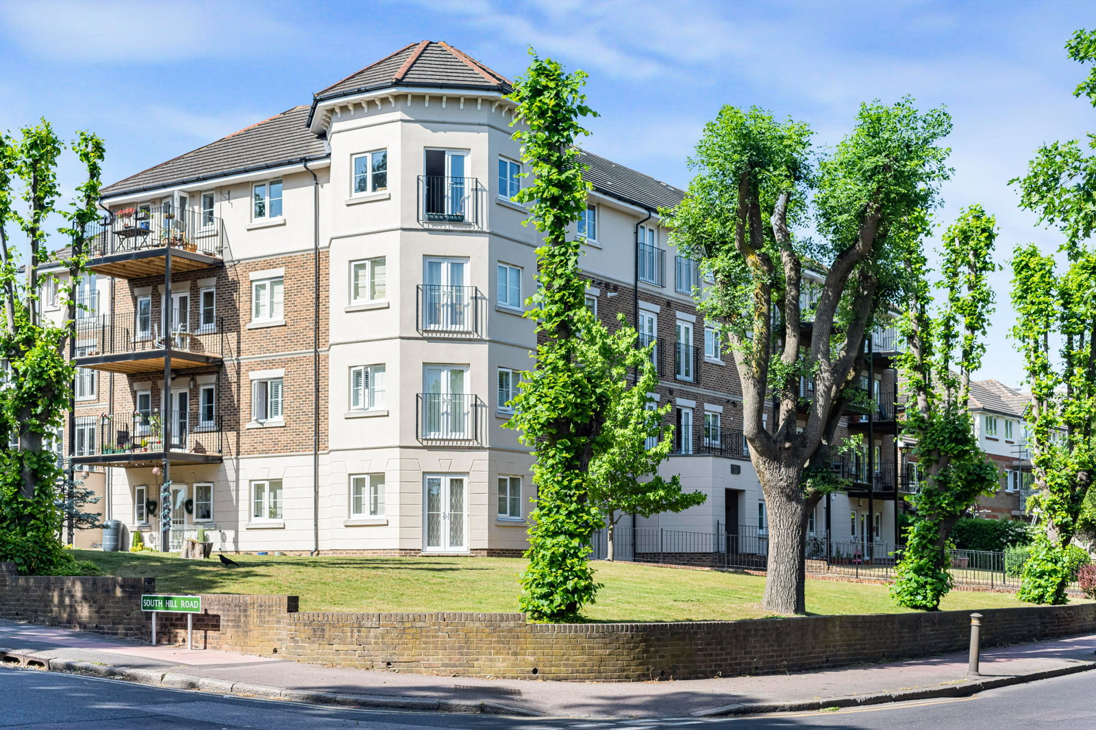 3 bed flat for sale in Westmoreland Road, Bromley  - Property Image 1