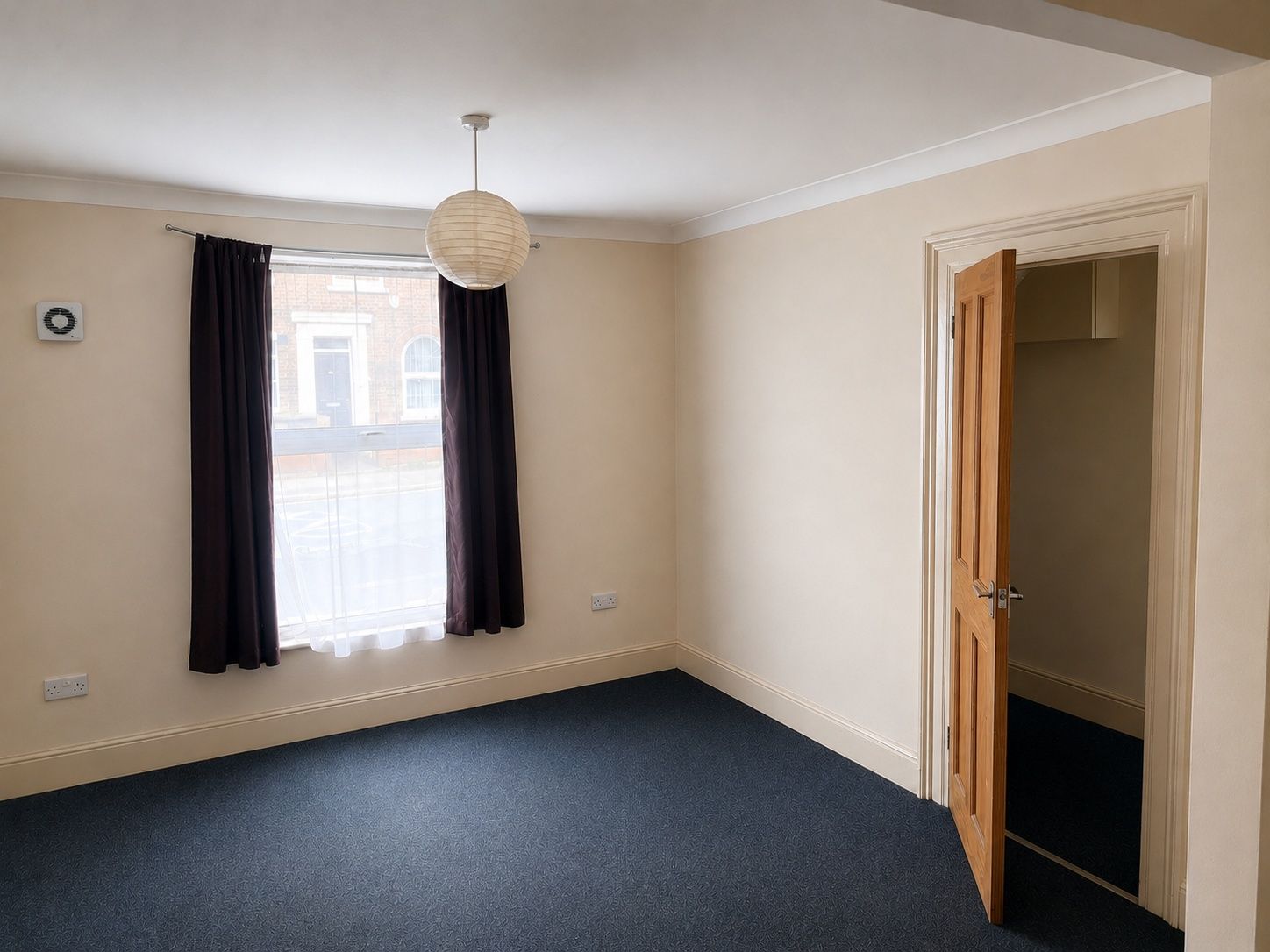 2 bed flat for sale in Florence Road, London 3