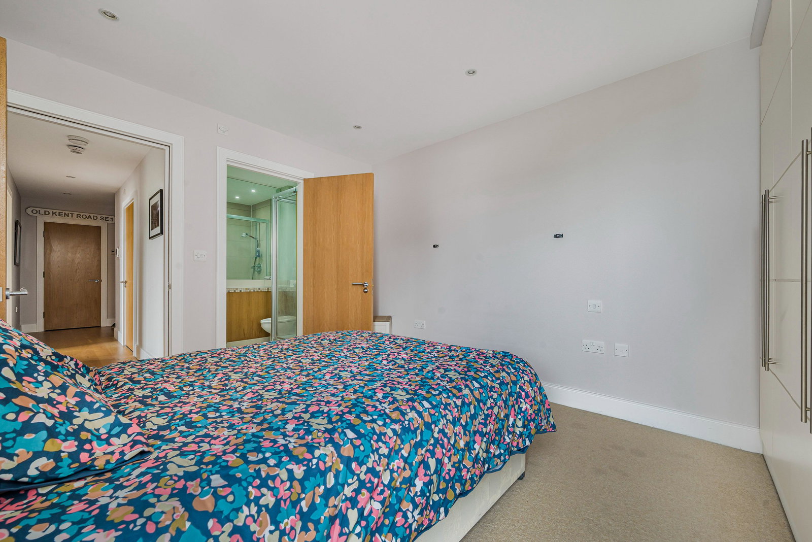 2 bed flat for sale in Albemarle Road, Beckenham 11