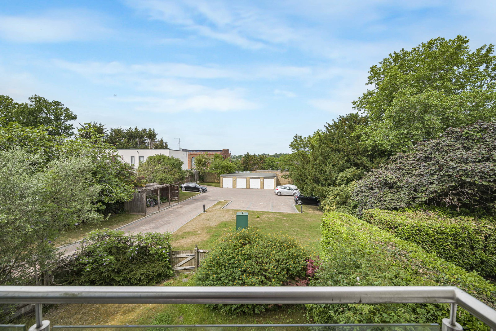 2 bed flat for sale in Albemarle Road, Beckenham  - Property Image 5