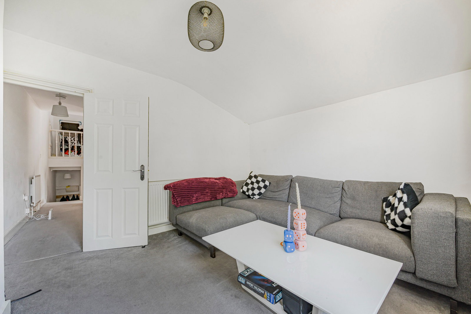 1 bed flat for sale in Whitbread Road, London  - Property Image 3