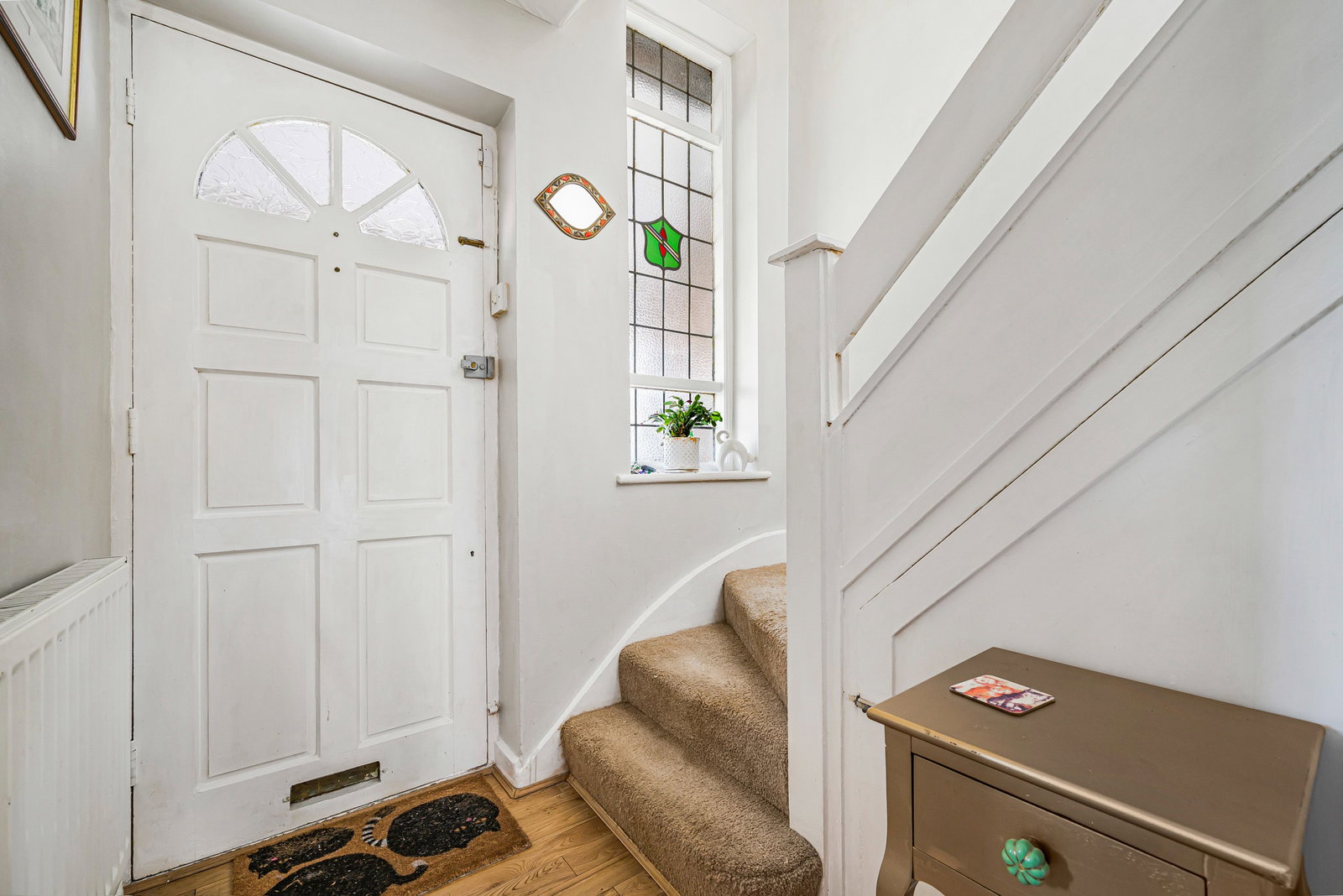 3 bed semi-detached house for sale in Alexander Close, Bromley  - Property Image 2