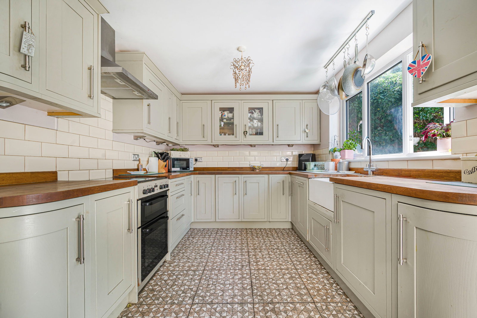 3 bed semi-detached house for sale in Alexander Close, Bromley  - Property Image 9