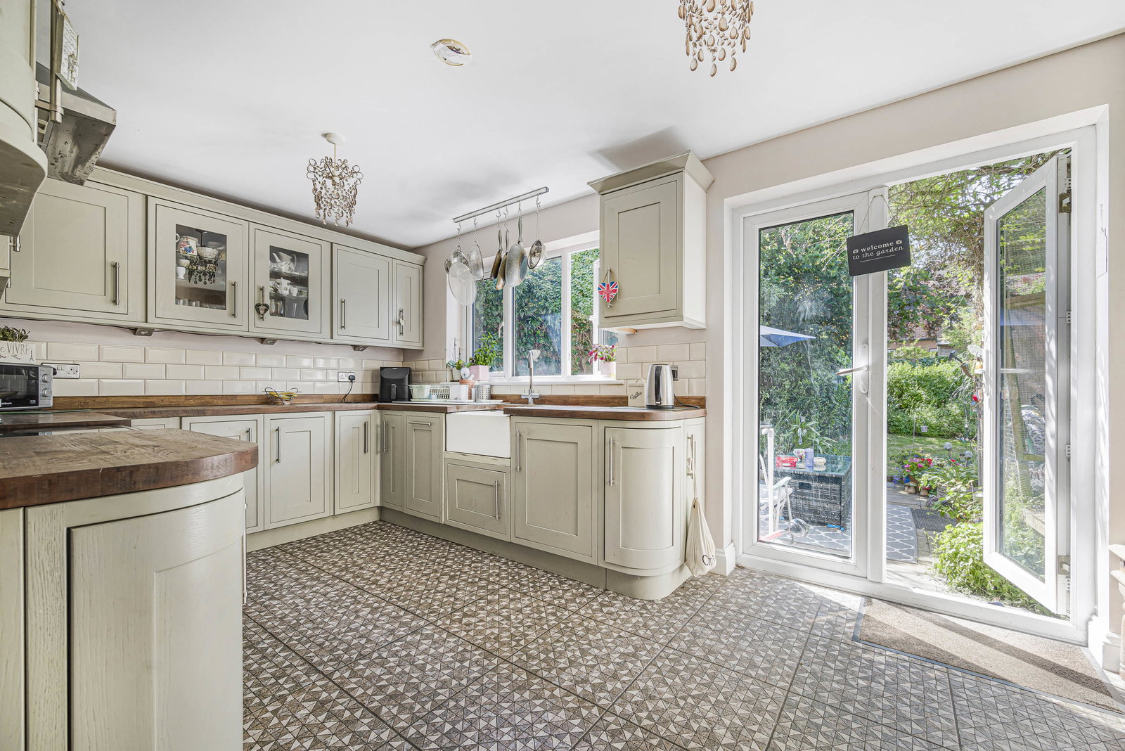 3 bed semi-detached house for sale in Alexander Close, Bromley  - Property Image 8