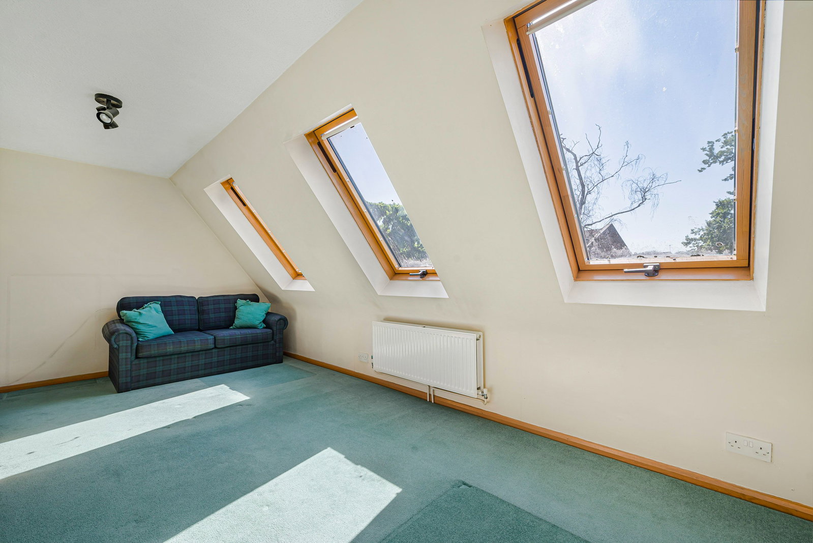 4 bed terraced house for sale in Rolvenden Gardens, Bromley 17