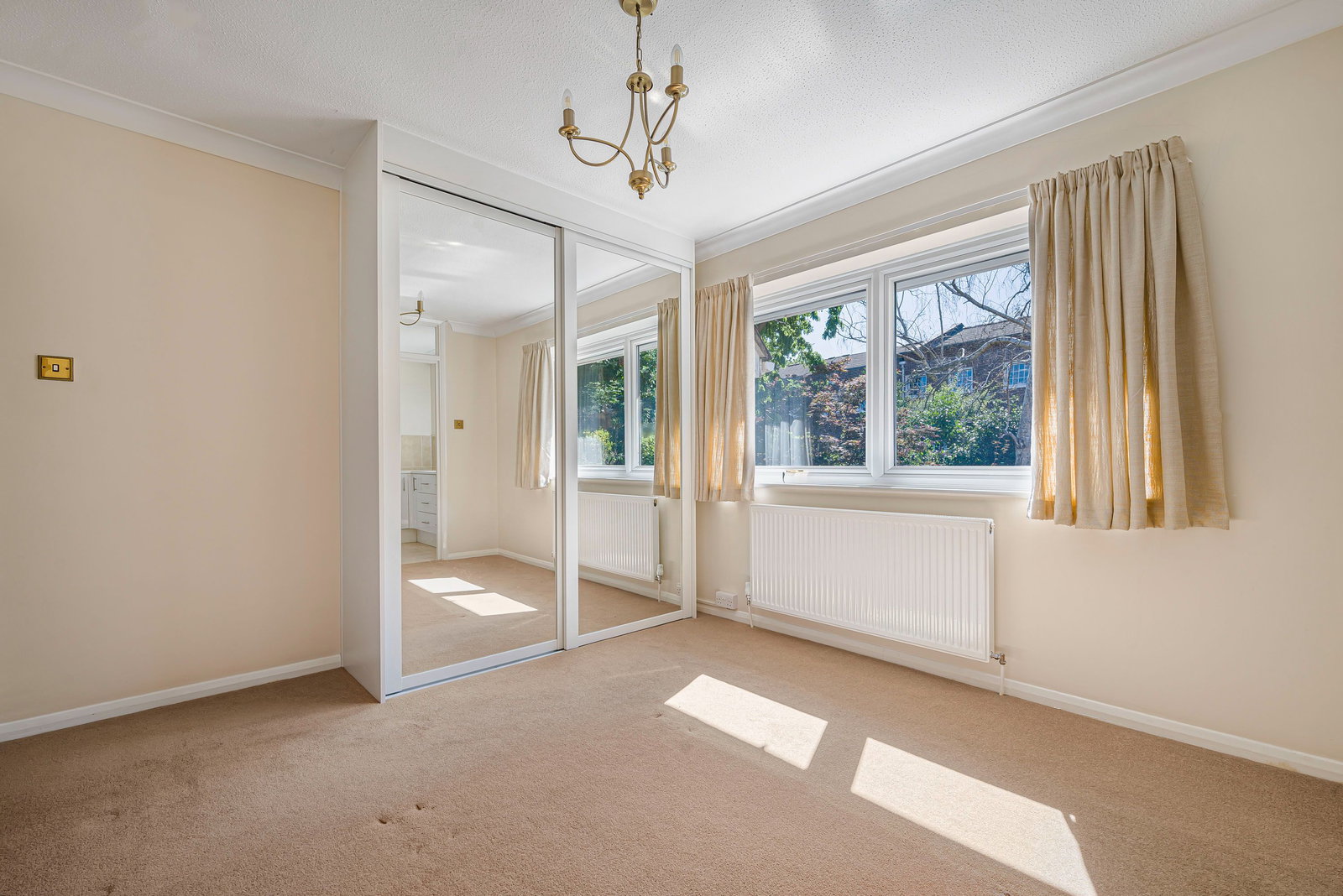 4 bed terraced house for sale in Rolvenden Gardens, Bromley  - Property Image 10