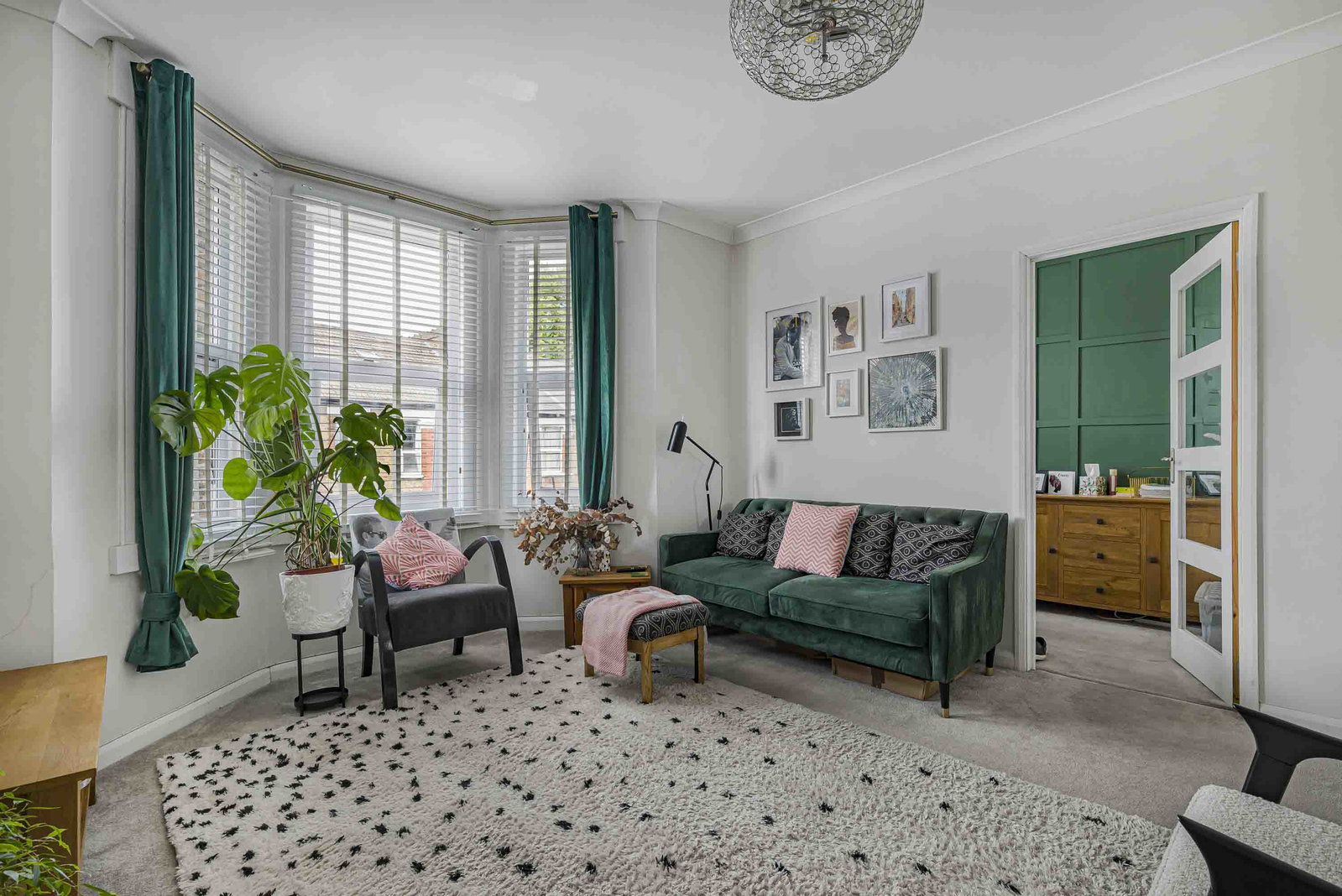 1 bed flat for sale in College Road, Bromley 2