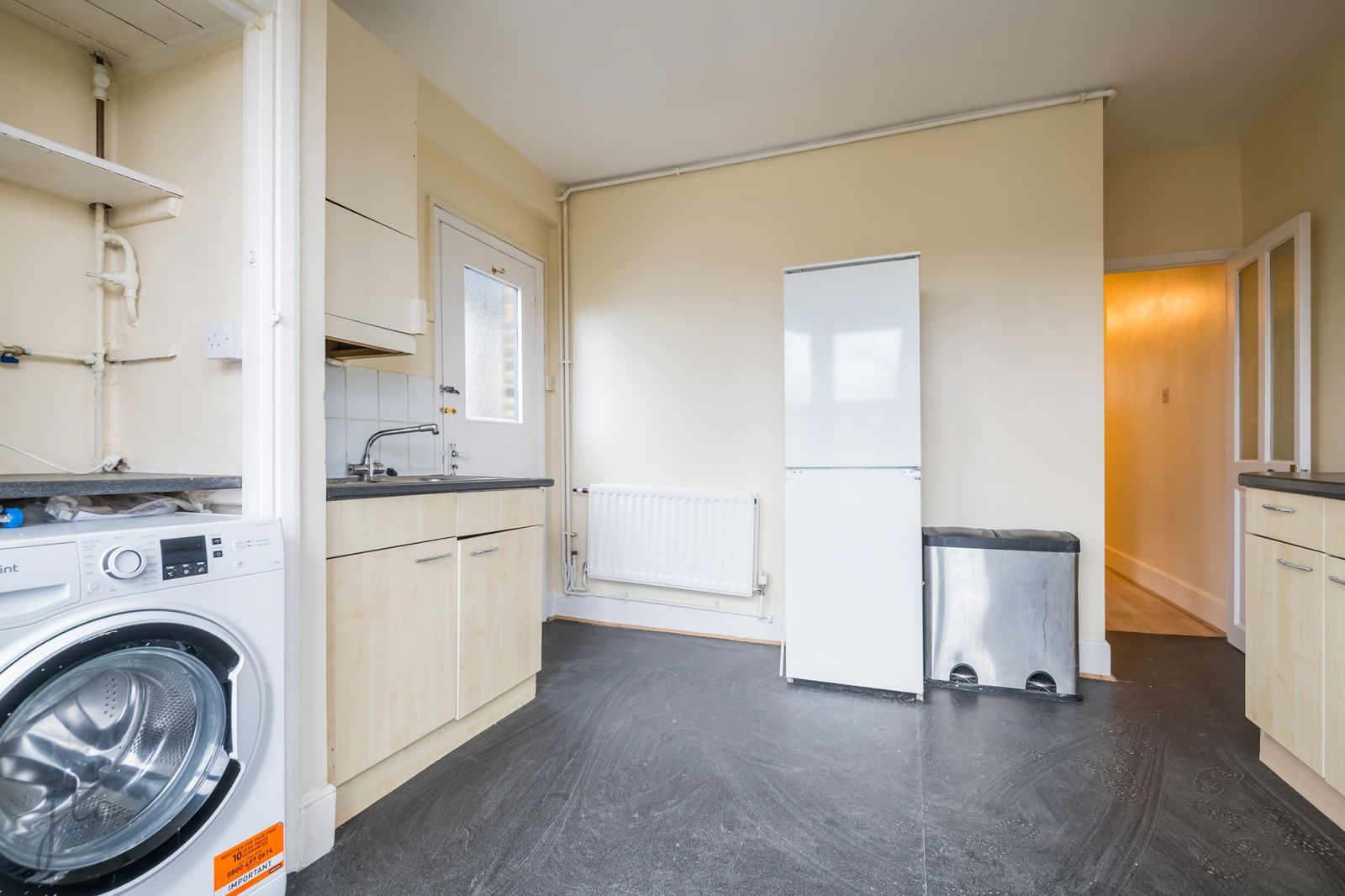 2 bed flat to rent in Aspinall Road, London 5
