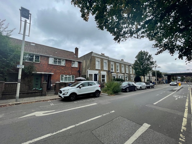 4 bed end of terrace house to rent in Bellenden Road, London - Property Image 1