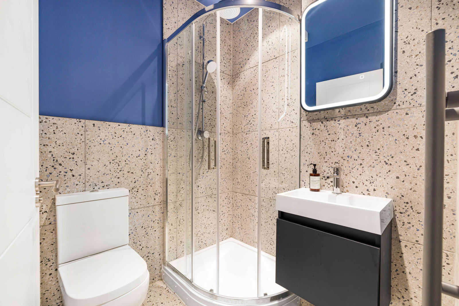 1 bed house share to rent in Sunderland Road, London  - Property Image 5