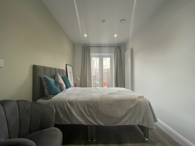 1 bed house share to rent in Torridon Road, London 1