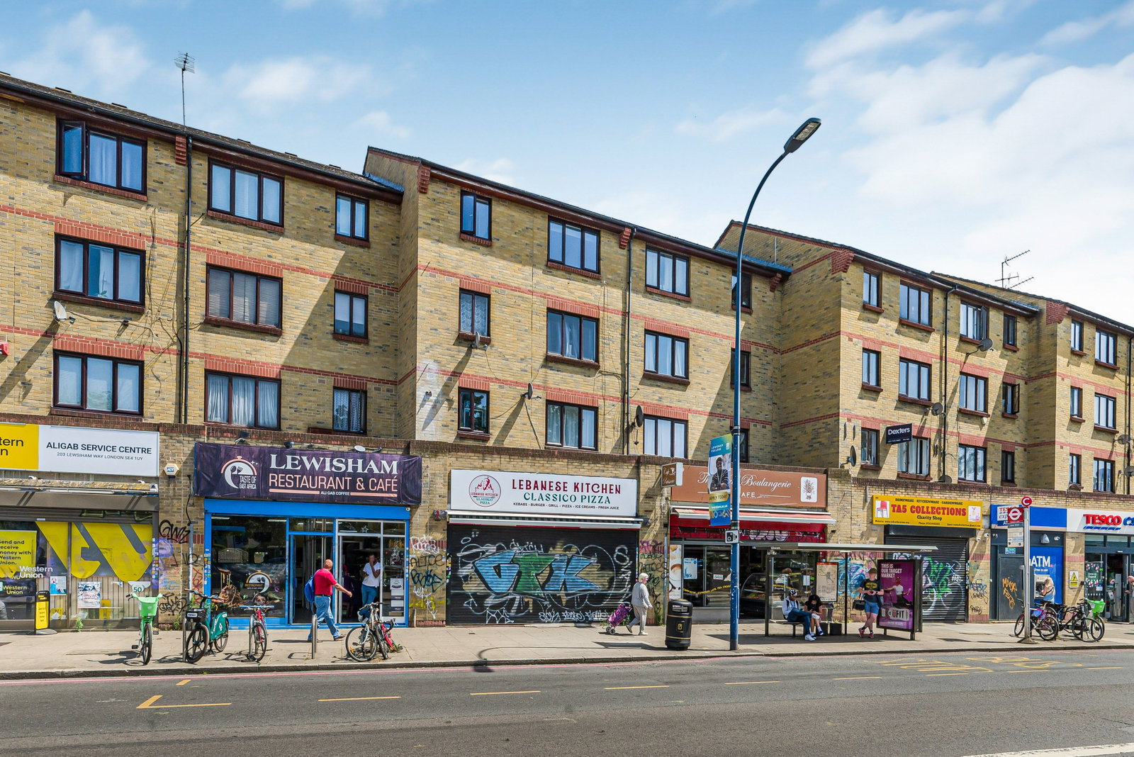 1 bed flat to rent in Lewisham Way, London - Property Image 1