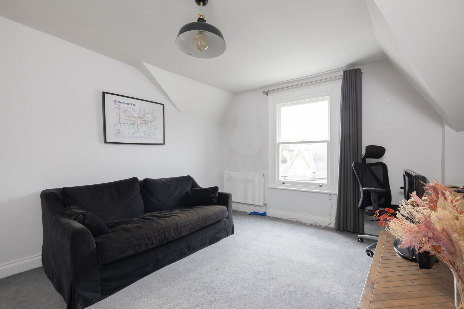 2 bed flat to rent in Alexandra Drive, London 3