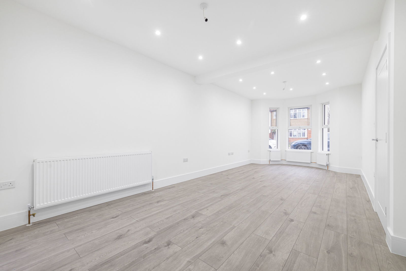 4 bed semi-detached house to rent in Southlands Road, Bromley 3