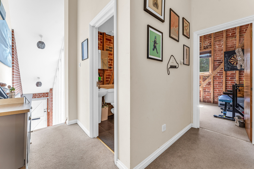 2 bed apartment for sale in Percival Court, Stansted Road, Bishop's Stortford, Hertfordshire 9