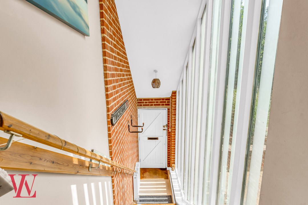 2 bed apartment for sale in Percival Court, Stansted Road, Bishop's Stortford, Hertfordshire  - Property Image 9
